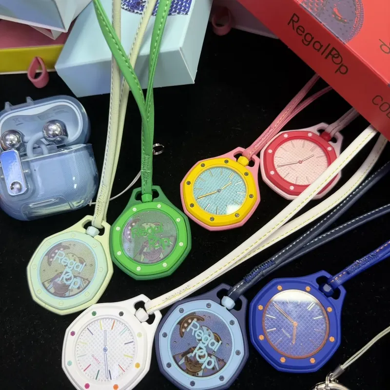 Epoper Pocket Watch Random Col - Accessories With Watch reseña y precio
